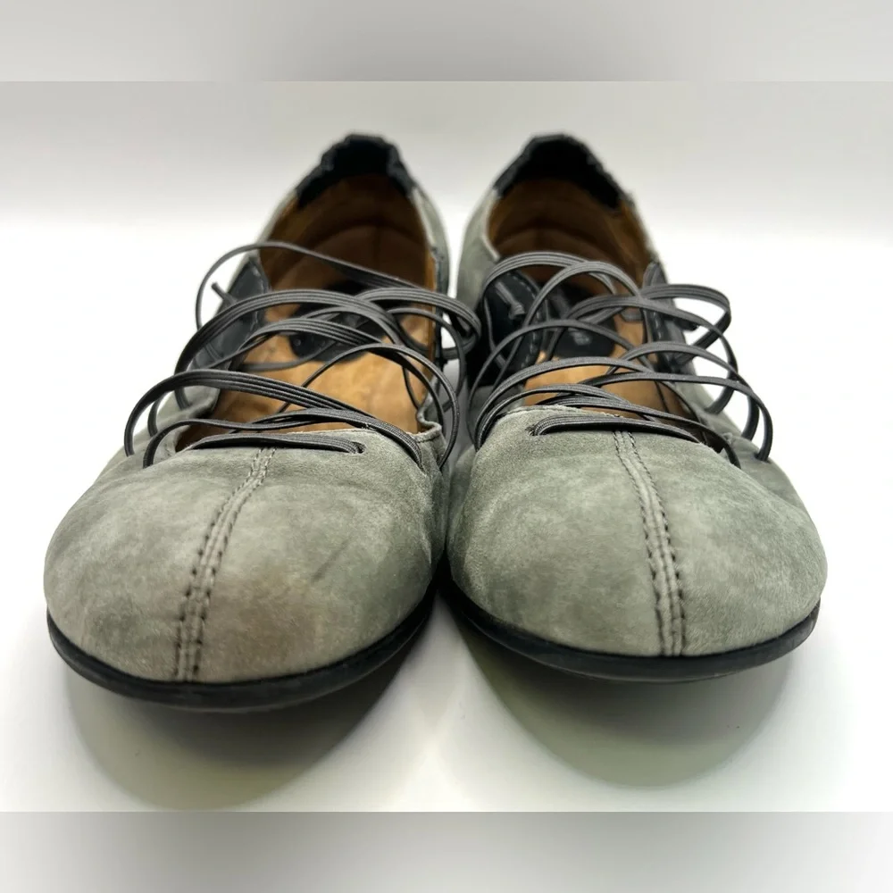 Comfortiva Women's Steel Grey Loafers- Lace‎ front- Size: 8M